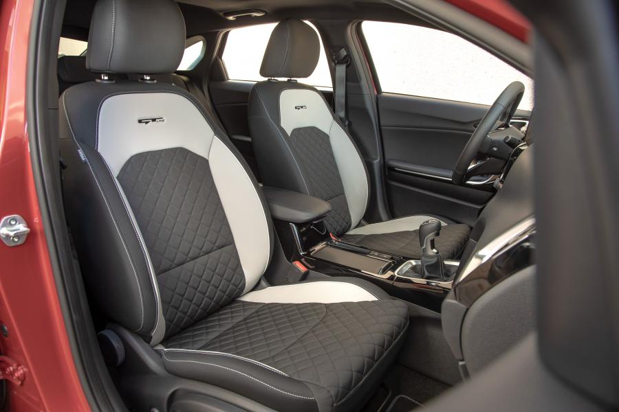 Интерьер Kia ProCeed GT Line 2019 года  (WW) (фото 32 из 40)